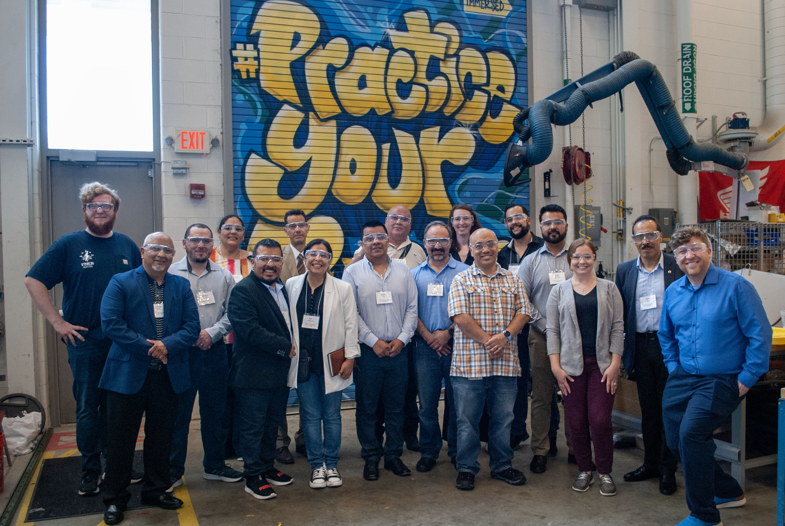 WDI Hosts Mexico Faculty Delegation for EV training